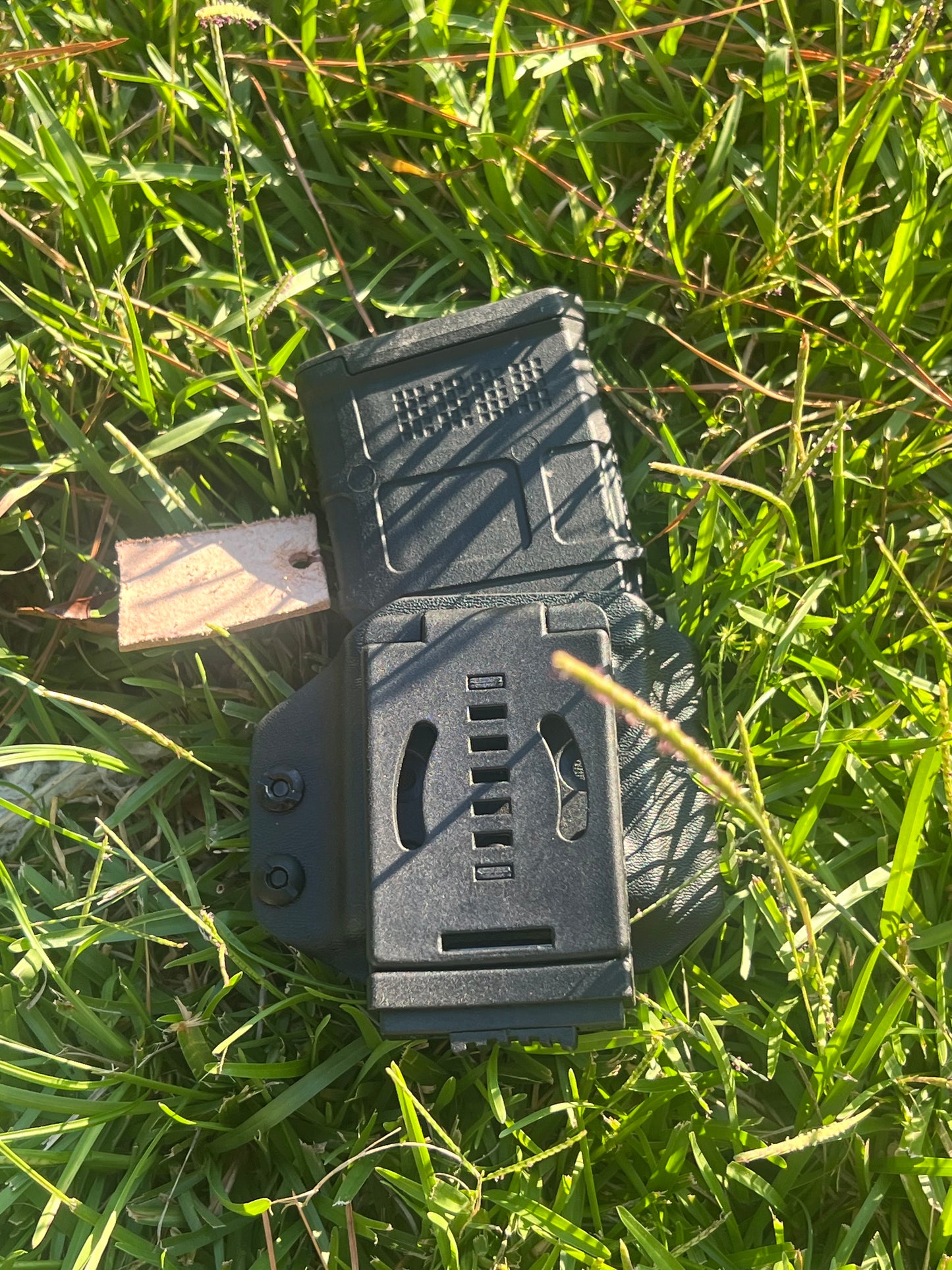 AR-15 Magazine Carrier